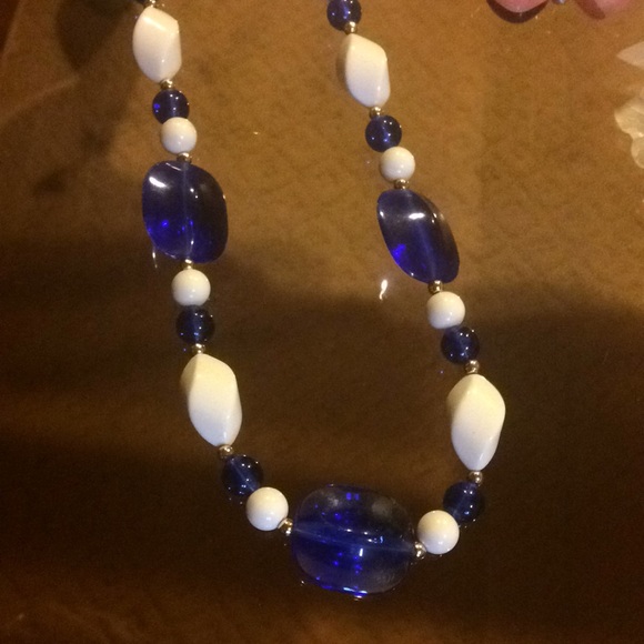 Necklace - Picture 2 of 6